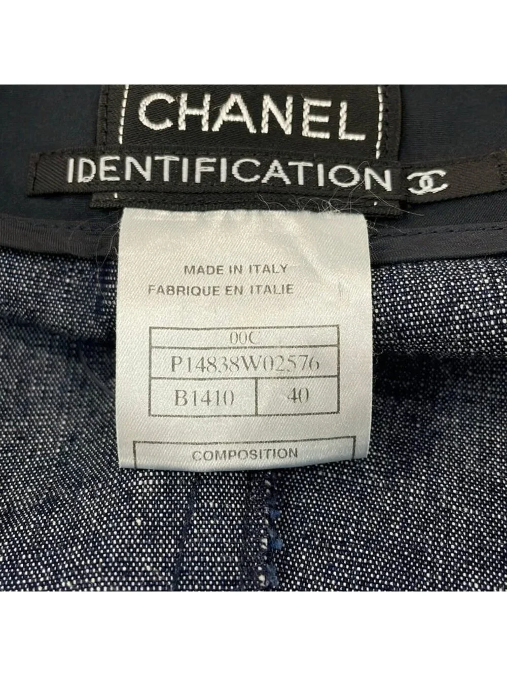 Chanel Shorts 40 M Navy Identification
